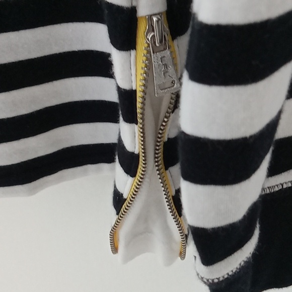 Top - Picture 3 of 5